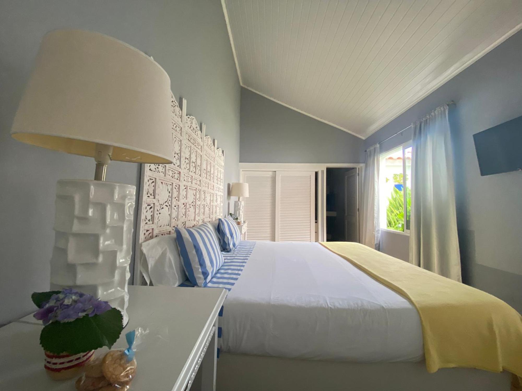 Quinta Dos Bravos Hotel Pico da Pedra Quarto foto